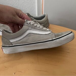 Van’s Old Skool Gray Lace Up Men’s 6.5 Women’s 8